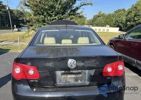 2007 Volkswagen Jetta from USA, damaged, VIN 3VWEF71K77M074162